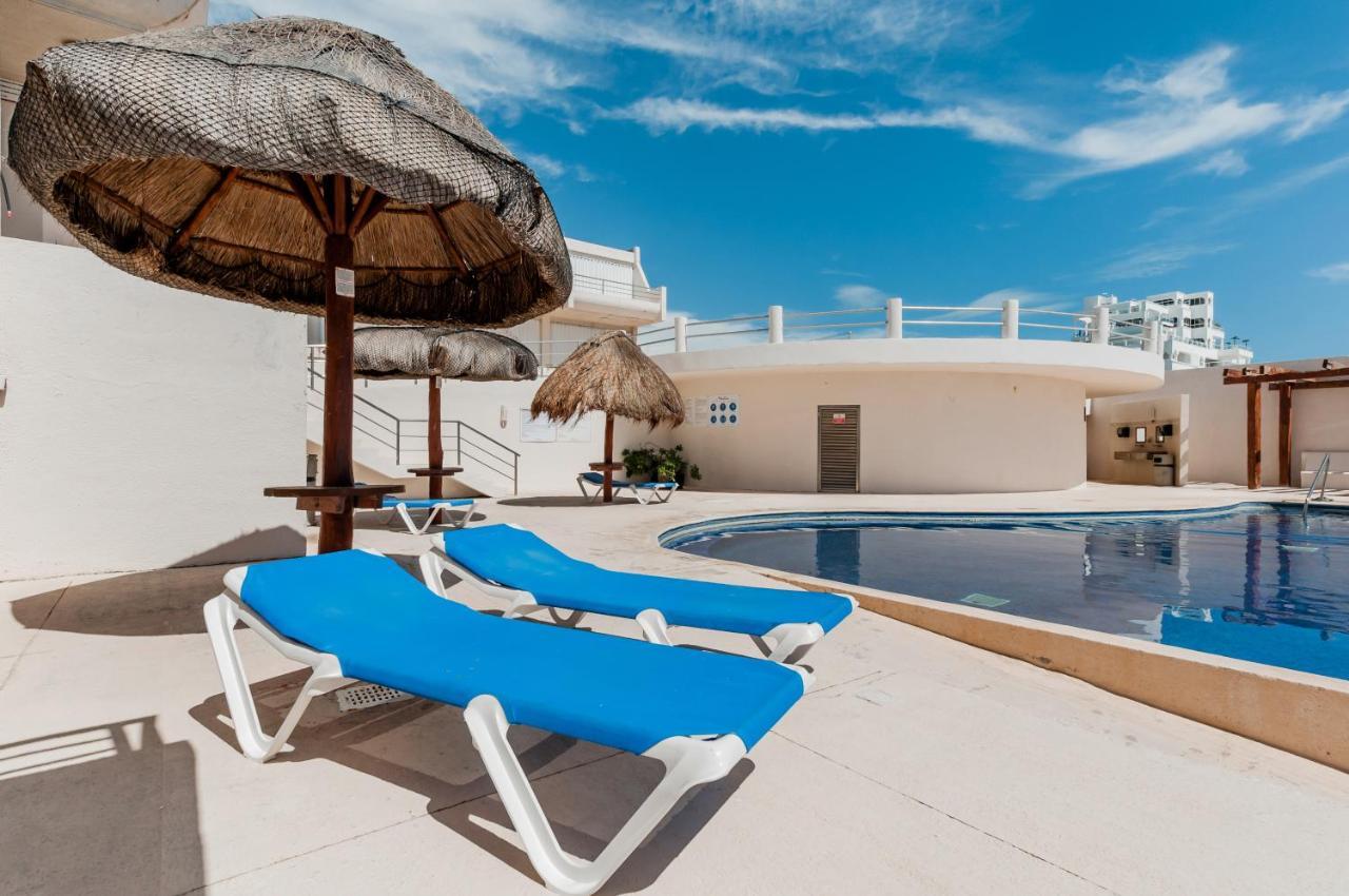 Hotelzone L17 Beach Access كانكون المظهر الخارجي الصورة